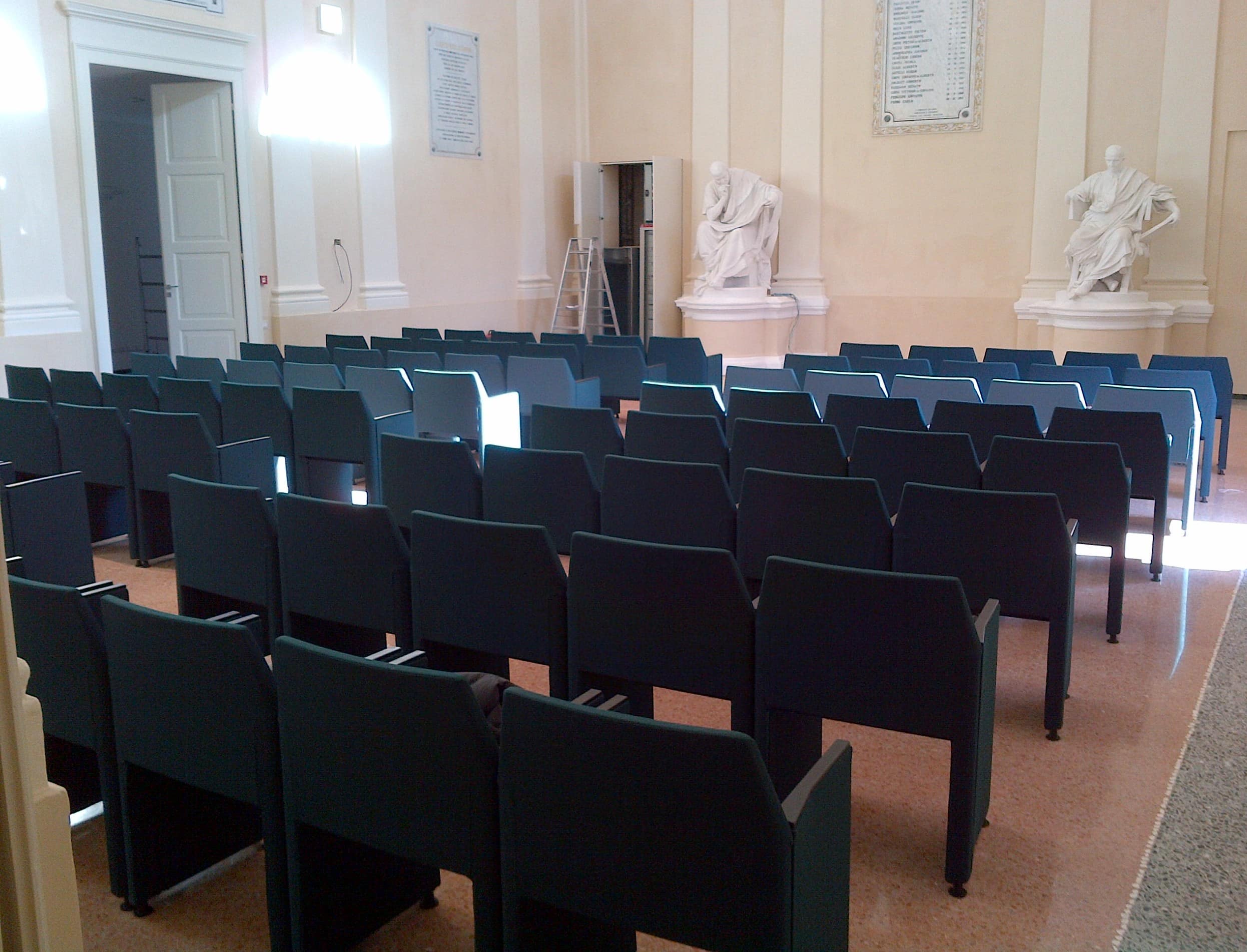 La sala de conferencias de la Municipalidad de Cesena