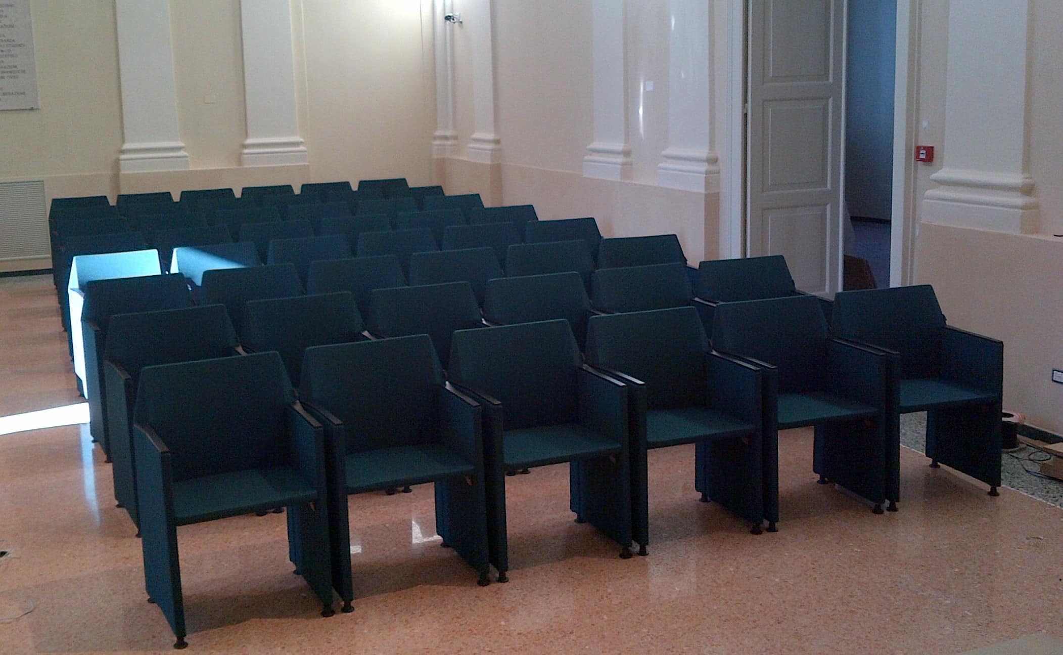 La sala de conferencias de la Municipalidad de Cesena