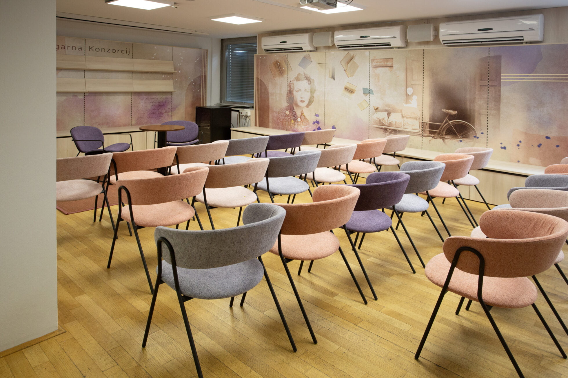 MK Bookstore Consortium - Liubliana, Eslovenia