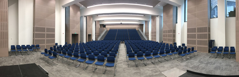 Sala de conferencias T.B. Escuela - Irlanda