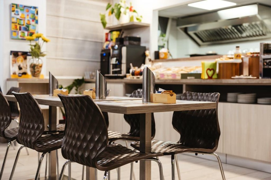 Mobiliario para sala de desayunos de hotel